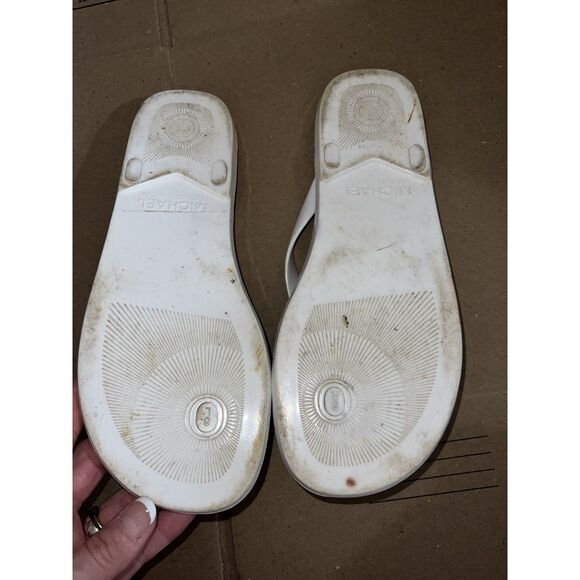 Michael Kors Women's Thong Flats Sandals White Round Toe PVC Size 8 - Picture 4 of 5